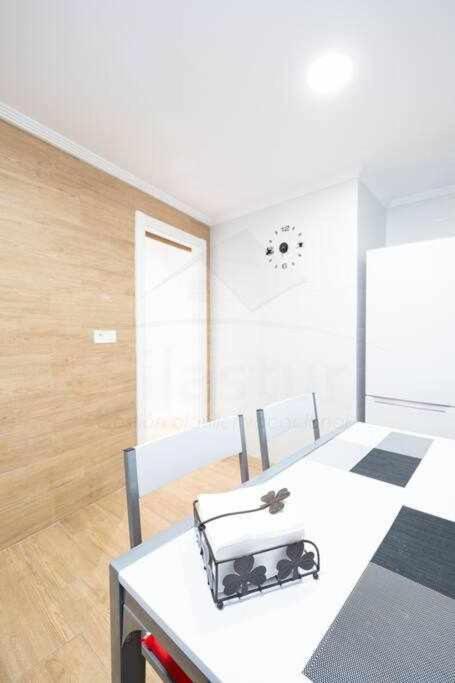 Ferienwohnung Cruz Victoria Gijón Exterior foto